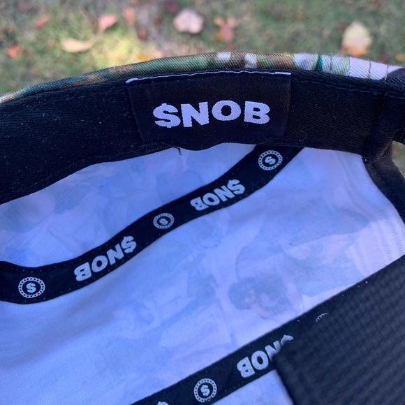 Classy Snob Art Hat - Picture 15 of 16